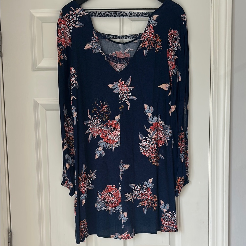 Xhilaration Navy Floral Open Sleeve Dress - Picture 3 of 4